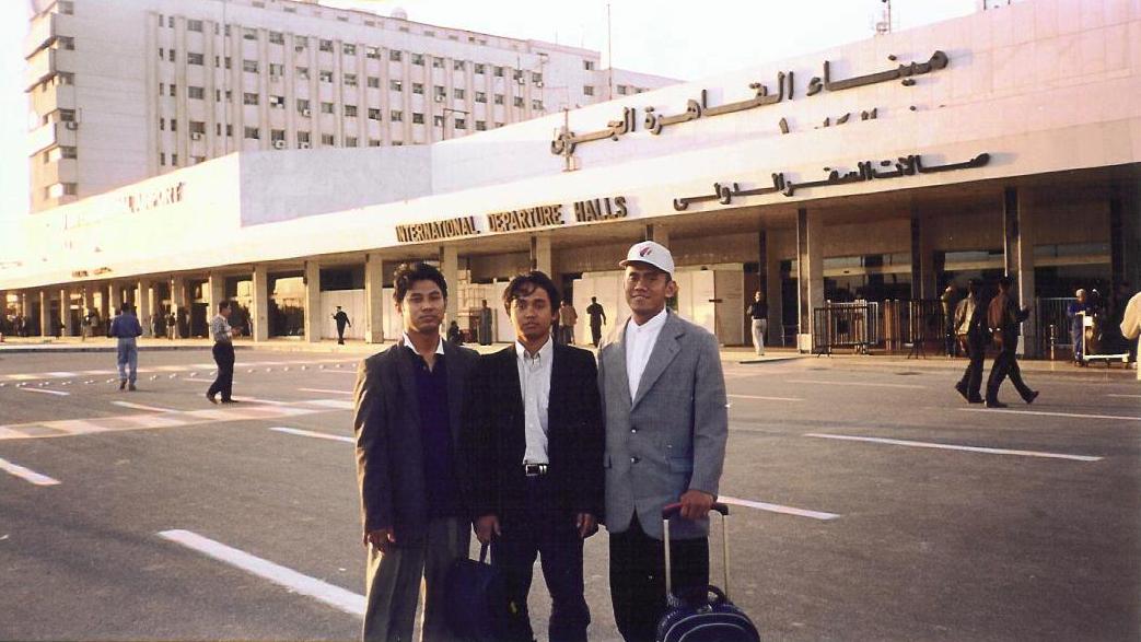 2004, Cairo; Airport1.jpg