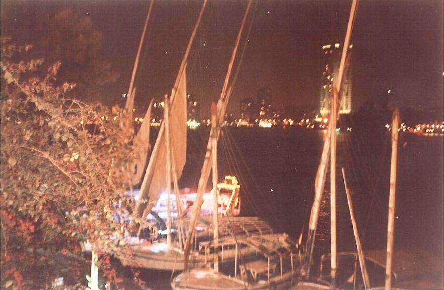 2004, Cairo; Nile River at night2.jpg