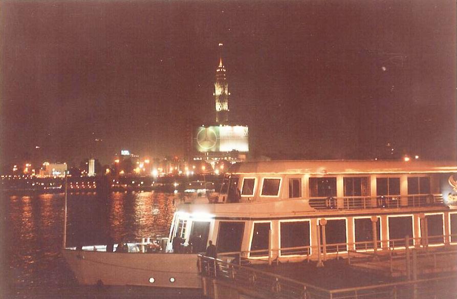 2004, Cairo; Nile River at night4.jpg