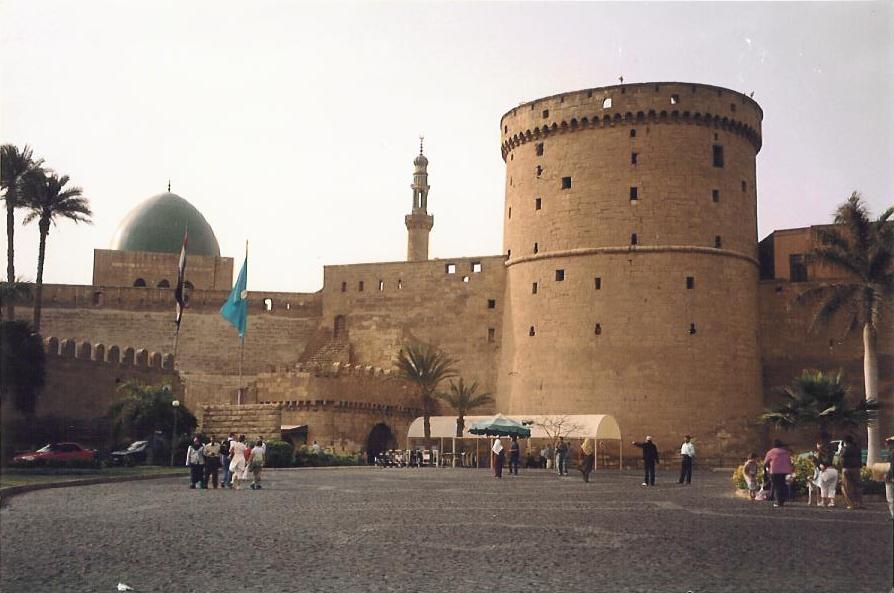 2004, Cairo; Qala'a overview6.jpg